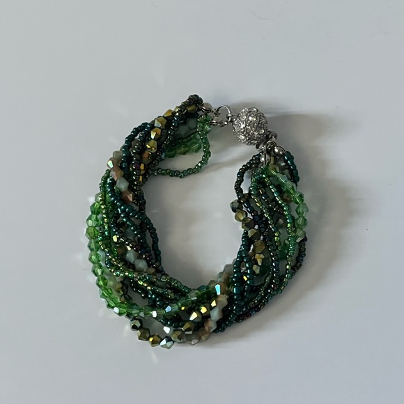 Green beaded bracelet - Picture 5 of 8